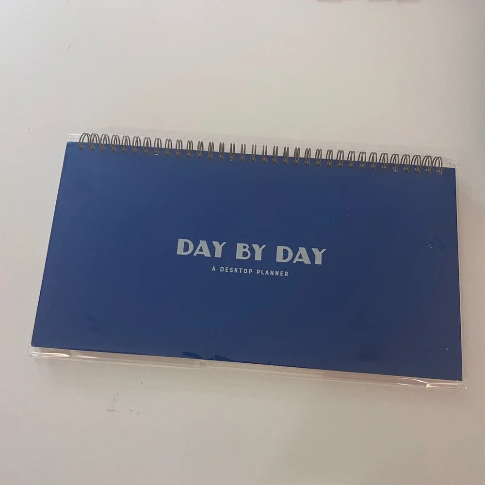 Ruff House Day by Day Weekly Planner. NWT.